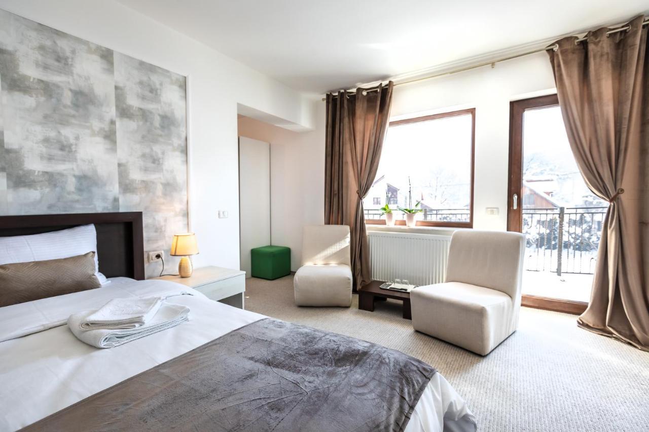 Emerald Residence Rîşnov Buitenkant foto