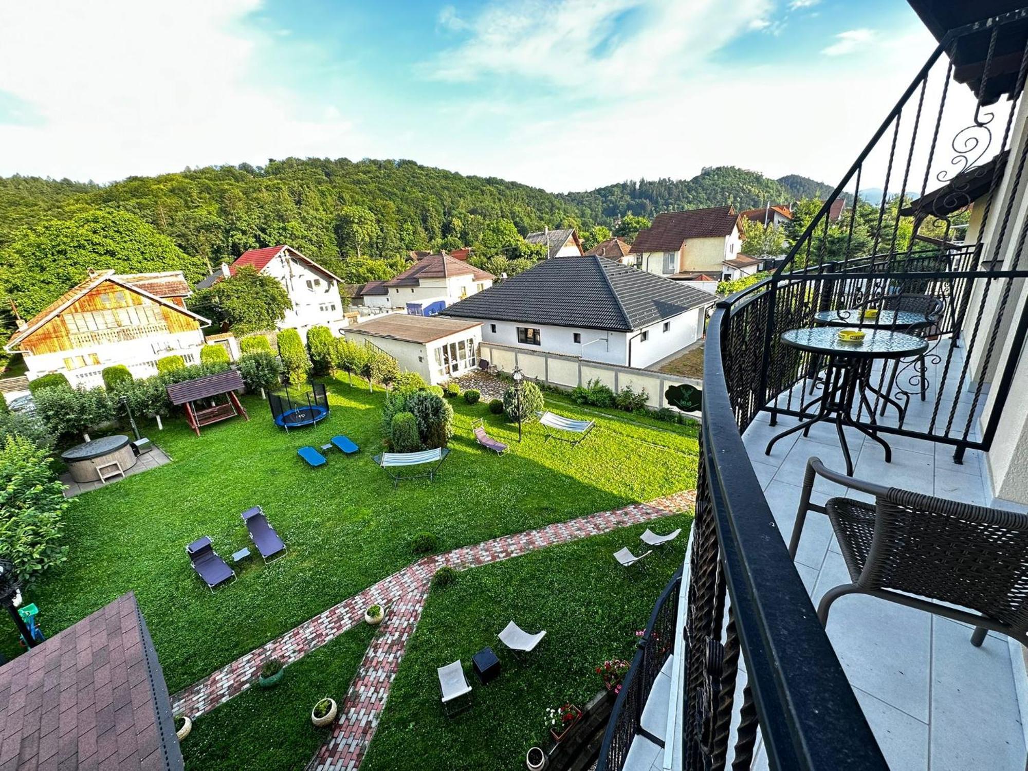 Emerald Residence Rîşnov Buitenkant foto
